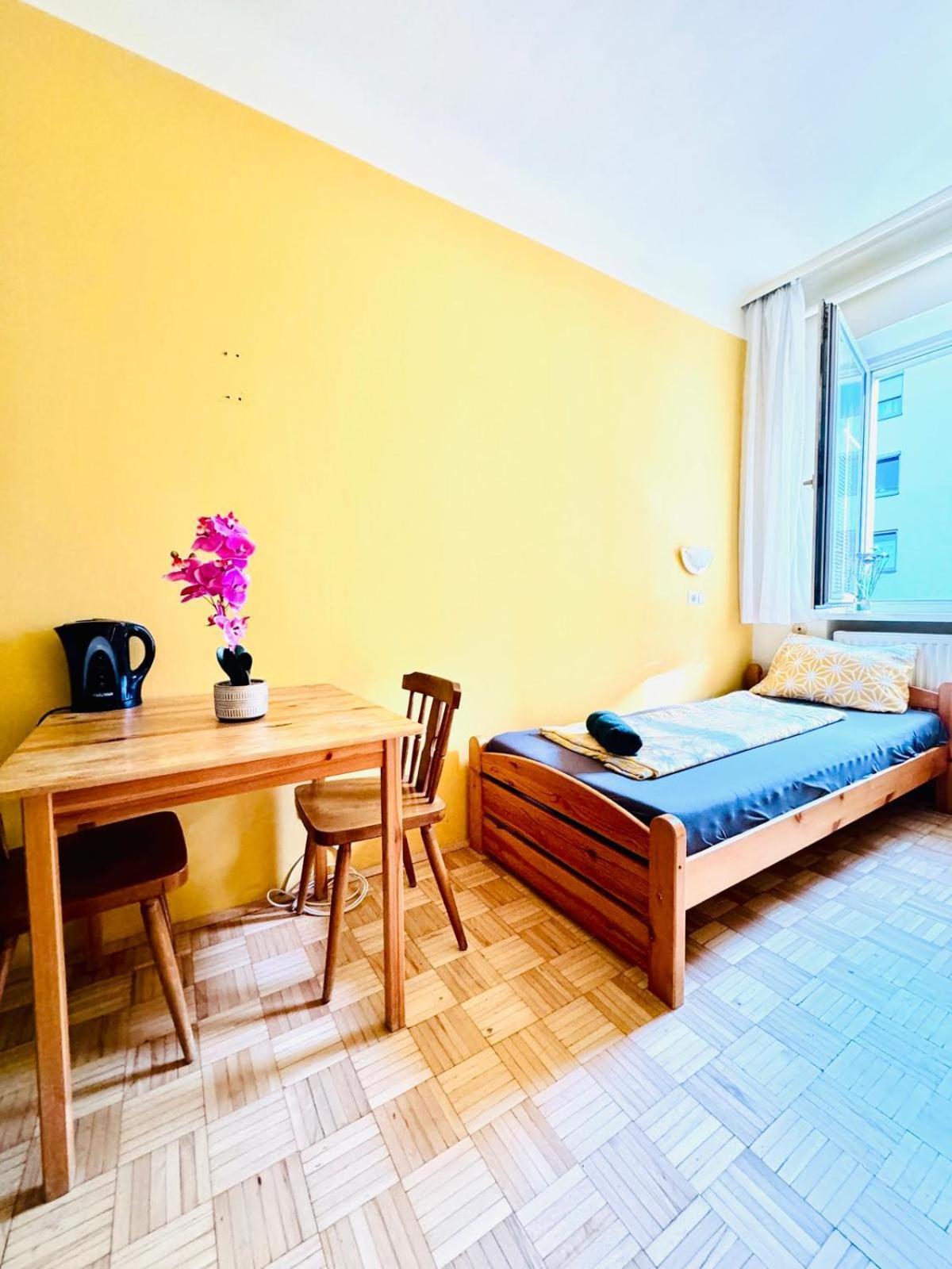 Affordable Central Rooms, 10-Min To Lugner City Wien Ngoại thất bức ảnh