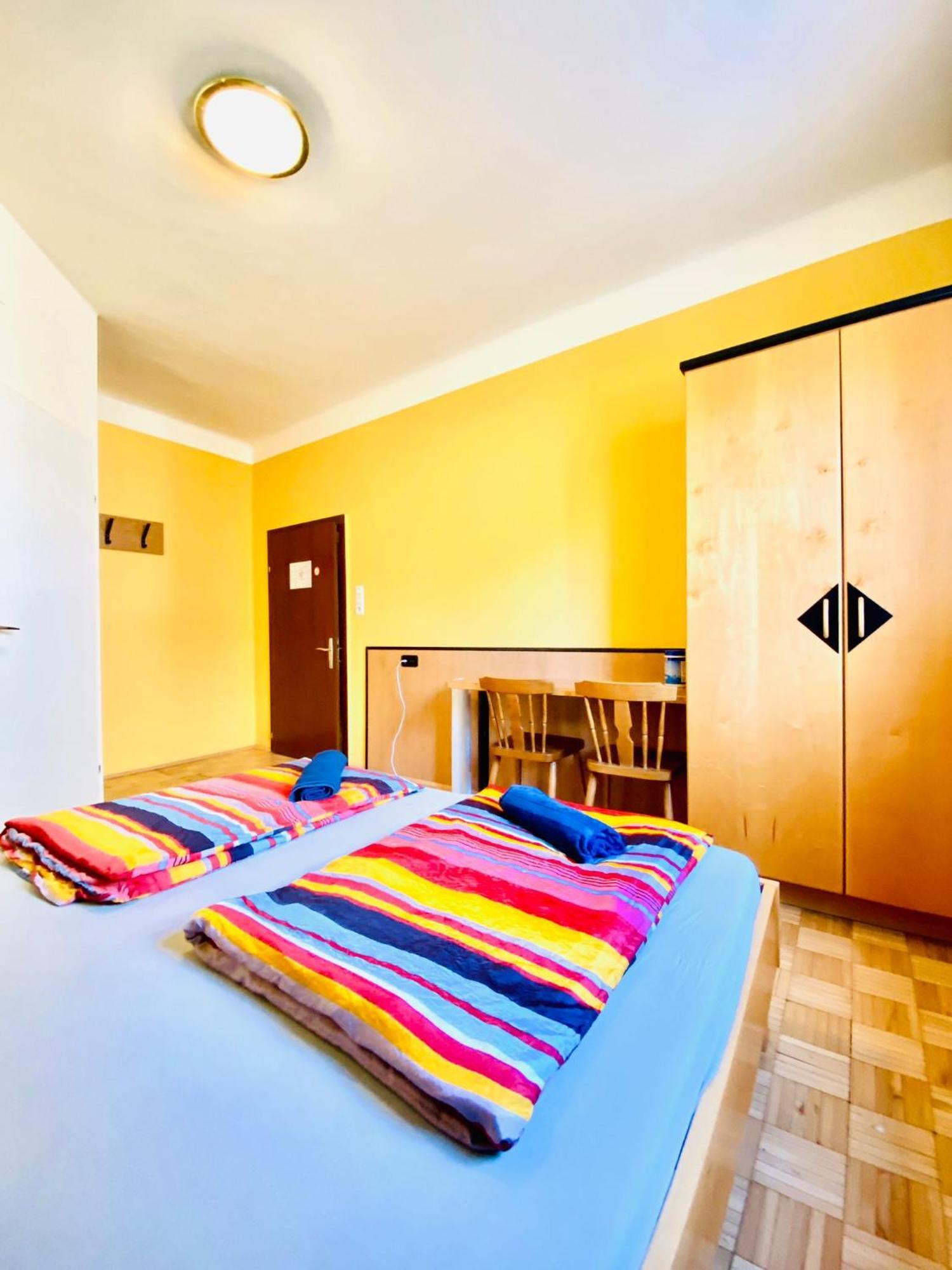 Affordable Central Rooms, 10-Min To Lugner City Wien Ngoại thất bức ảnh